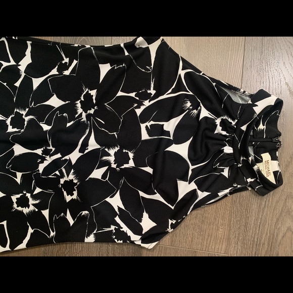 Michael Kors Dress - Picture 2 of 8